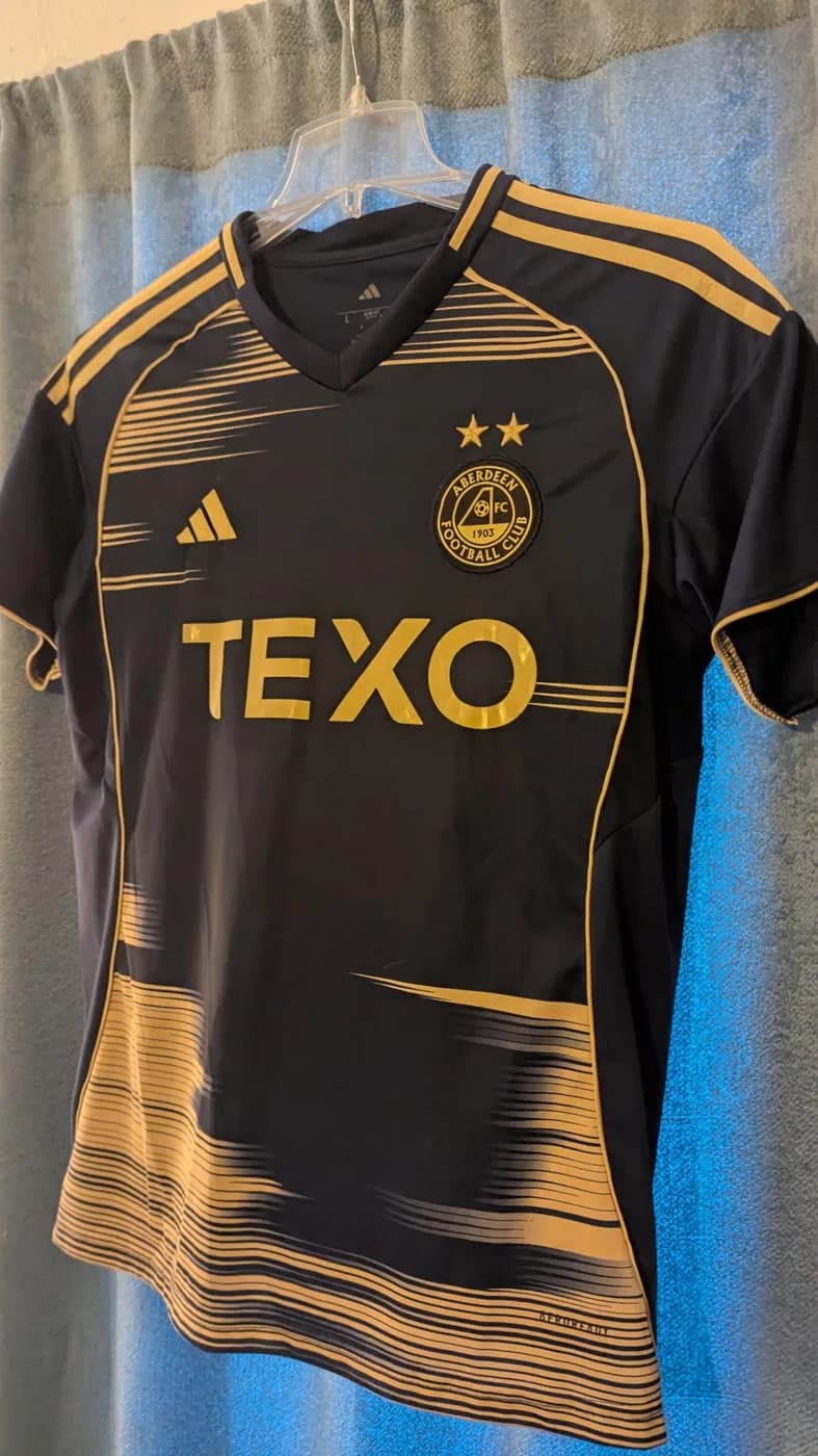 Aberdeen 2025/2026 Away front view football shirt