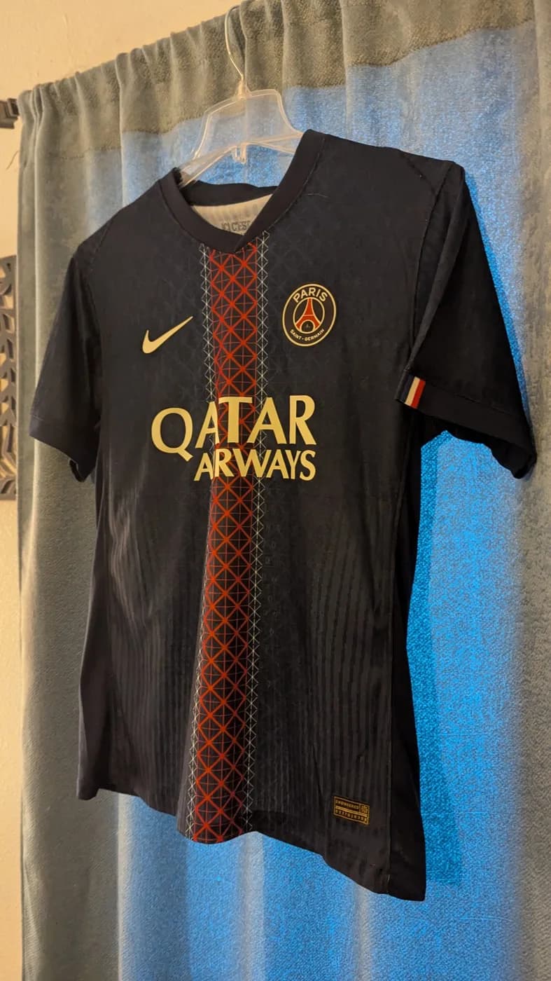 Paris Saint-Germain FC 2025/2026 Home front view football shirt