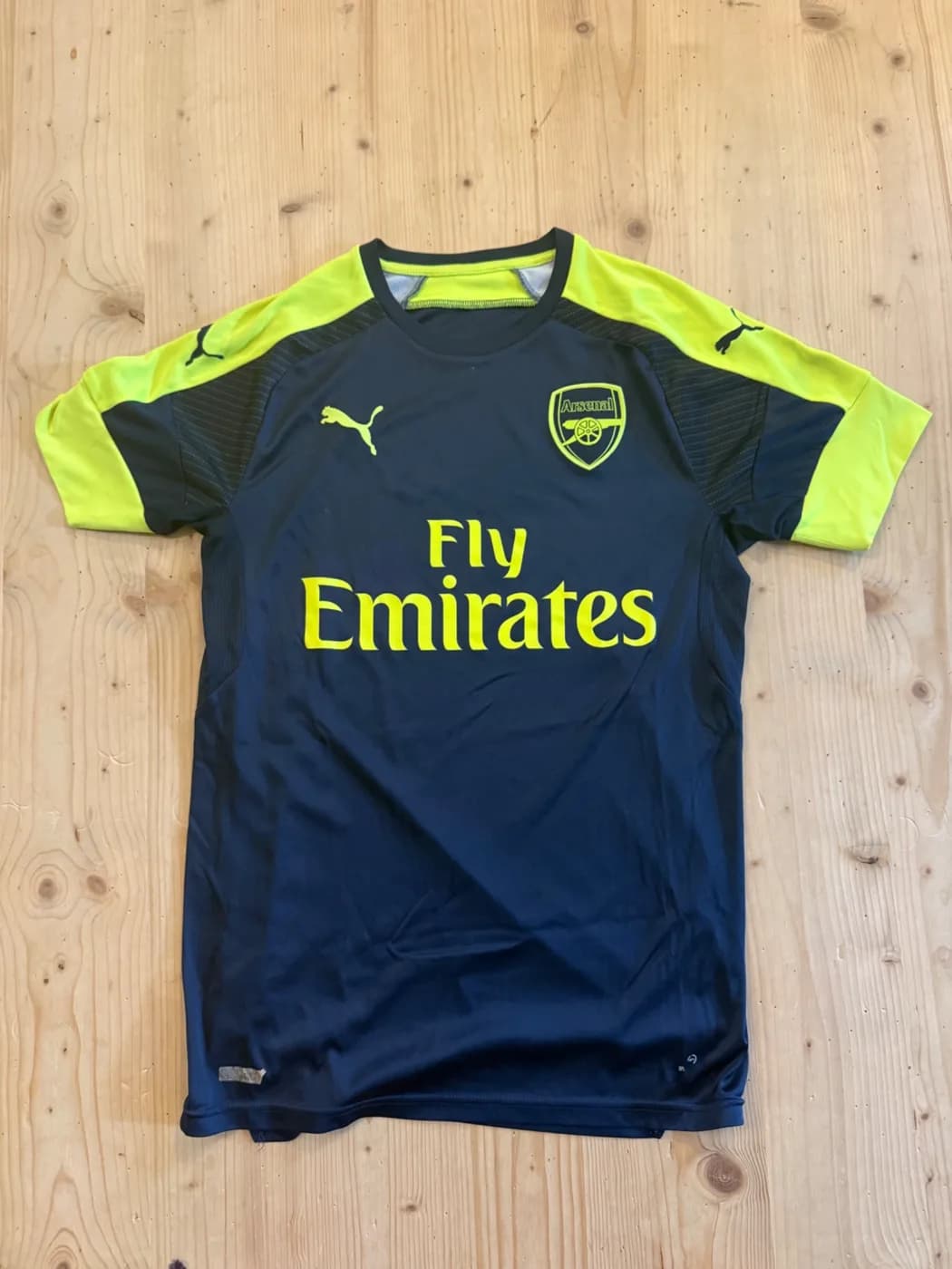Arsenal FC Away front view football shirt