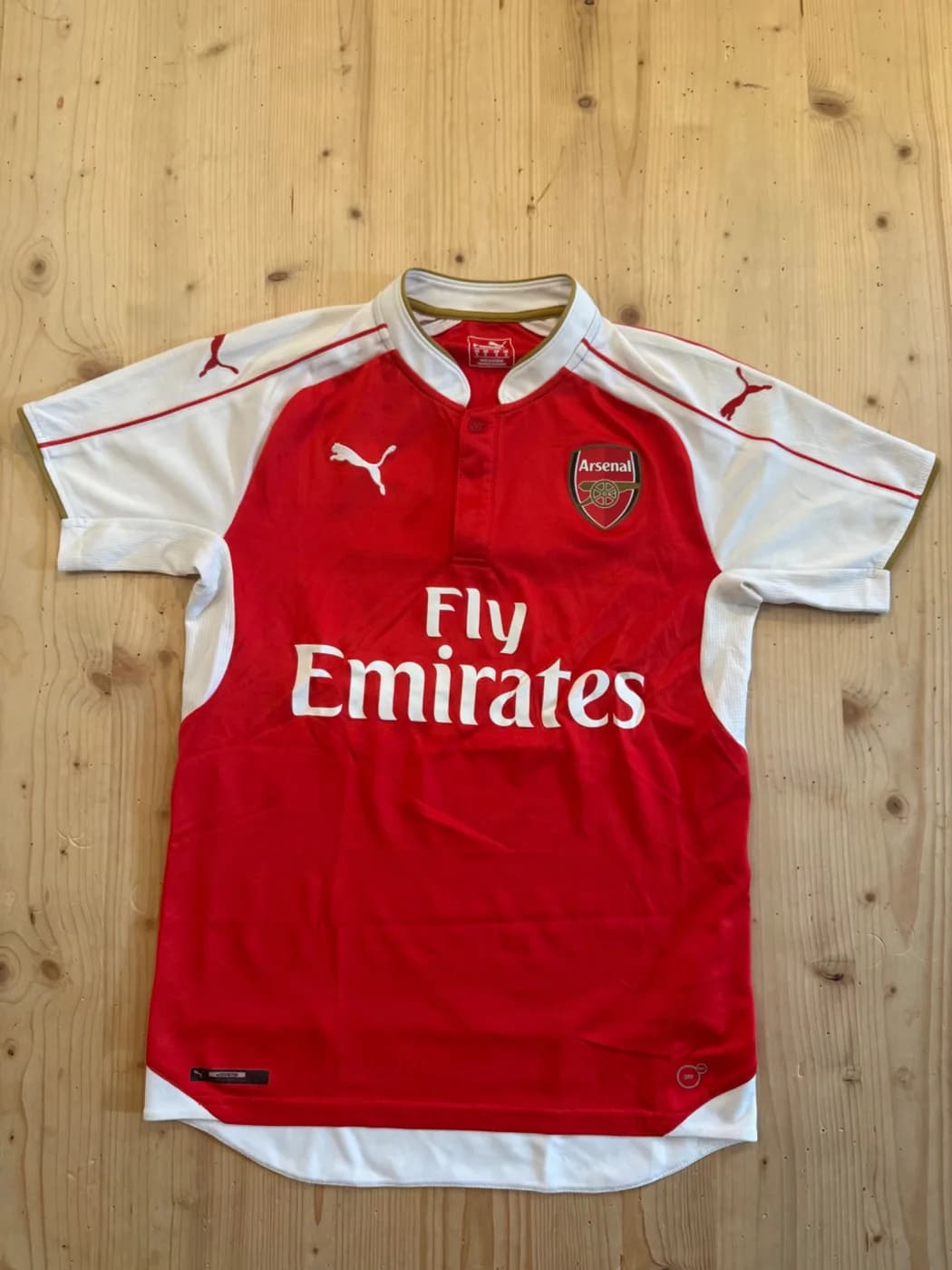Arsenal FC Bellerin Home front view football shirt
