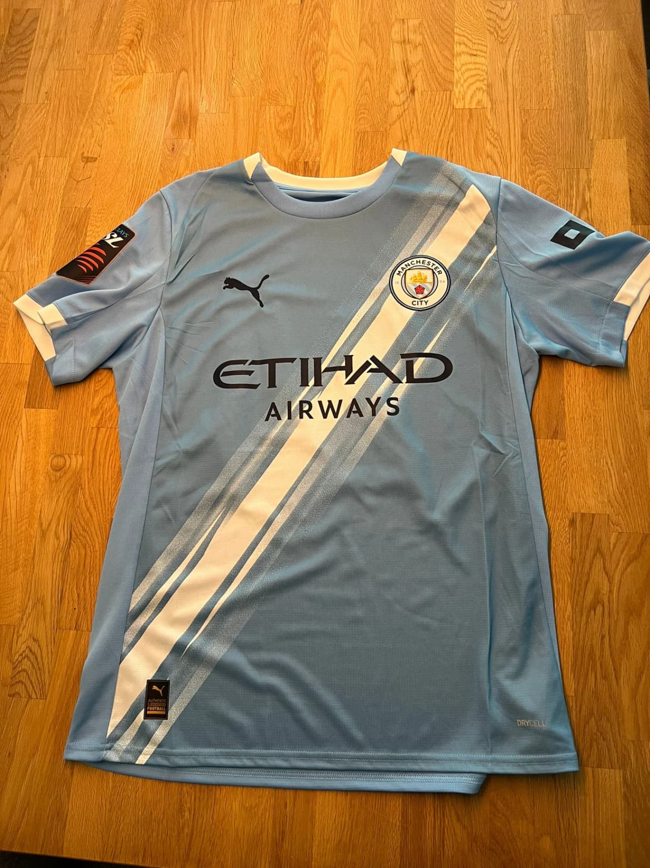 Manchester City Women 2025/2026 Iman Beney Home front view football shirt