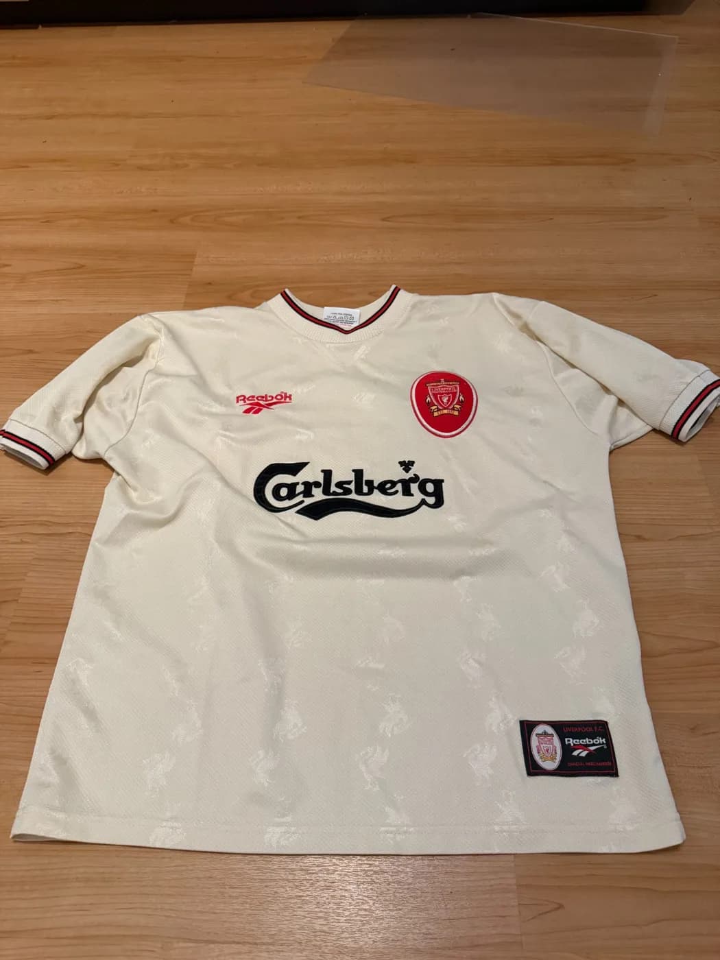 Liverpool FC 1996/1997 Robbie Fowler Away front view football shirt